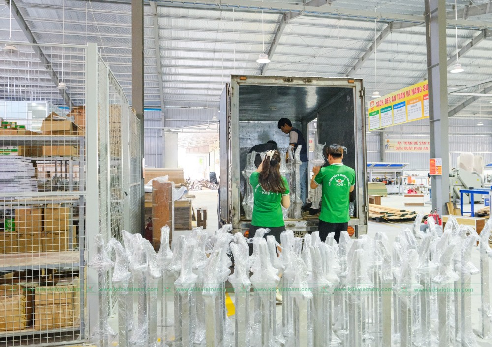 Báo giá trụ cầu thang inox 304 sản xuất theo yêu cầu